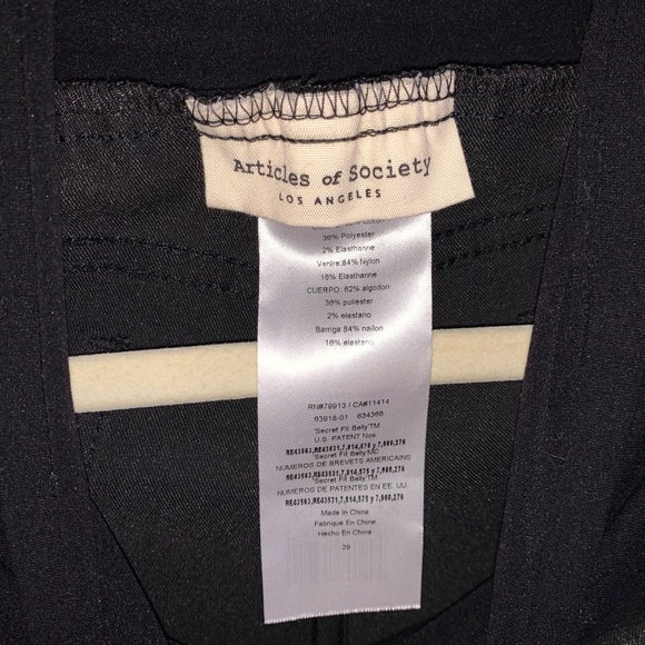 Black Maternity Leather Pants - Picture 9 of 10